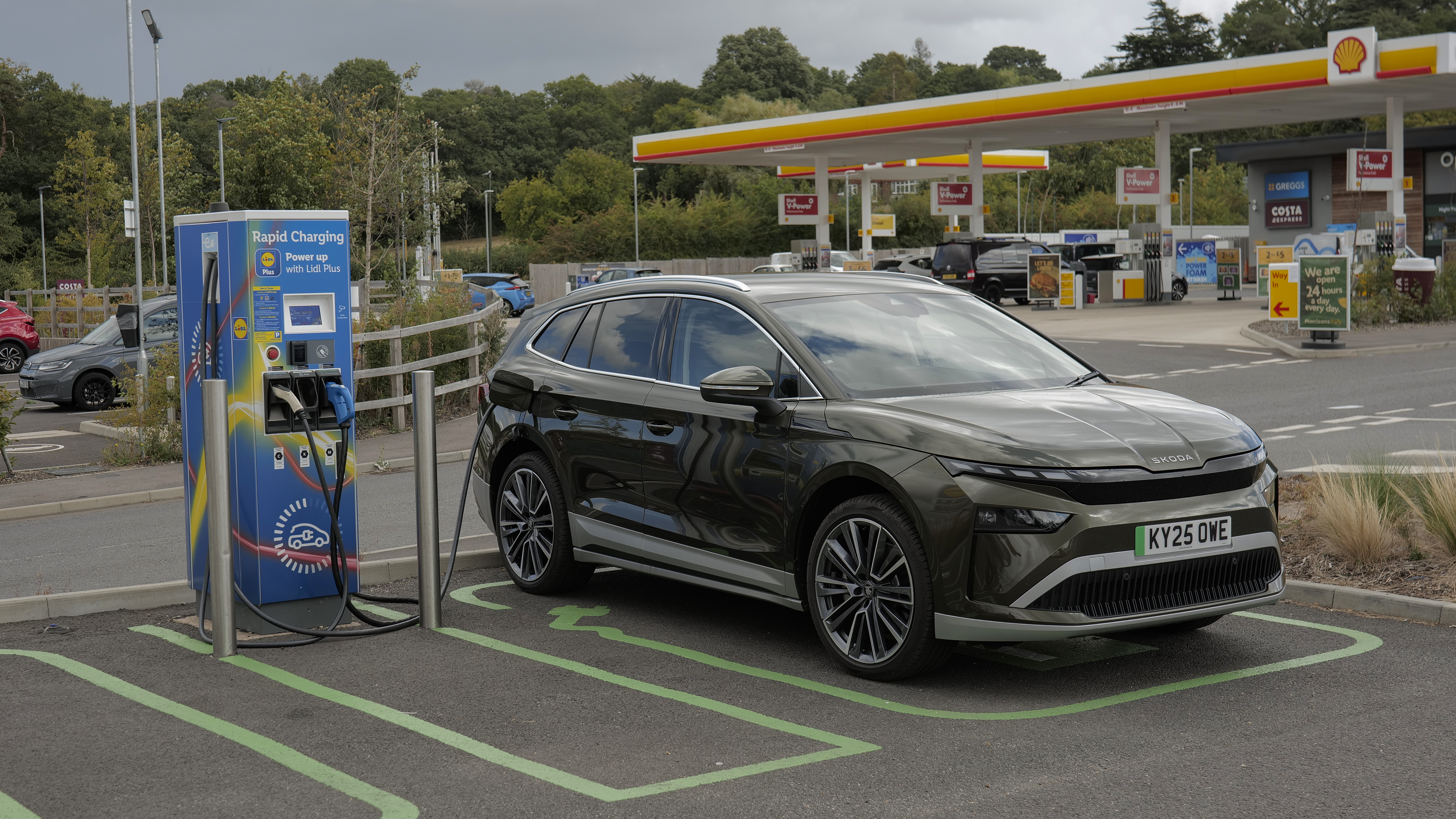 SKODA ENYAQ ESTATE 140kW 60 SE L 61kWh 5dr Auto